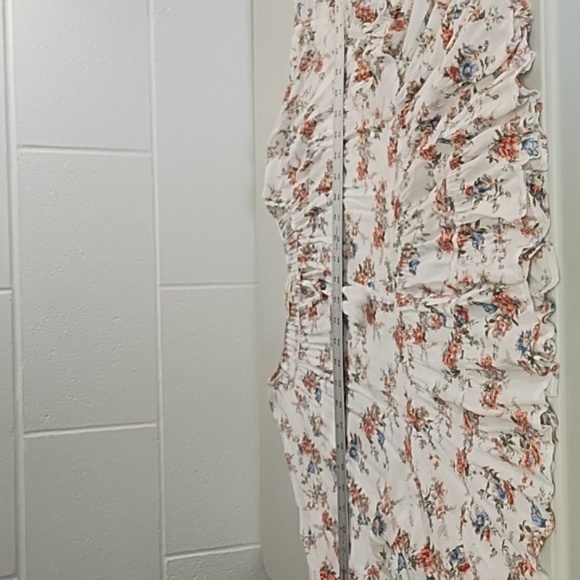 Ruffle Tiered Floral Top - Picture 5 of 14